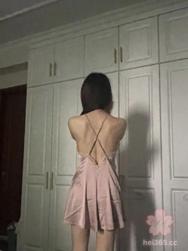 广西南宁良庆清纯大学生素人流出 原档泄密性爱泄密 学生妹饿口交技术一级棒！ 2