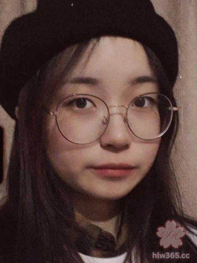 清纯反差眼镜学生私密视图泄密 眼镜也遮不住的清纯气息 床上的反差更是难能可贵 2