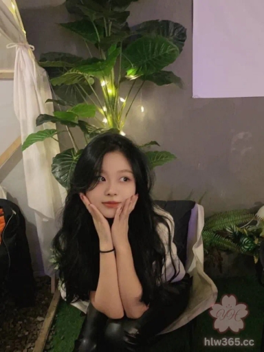 抖音几十万粉丝的小网红 私下是个精神小妹 给榜一大哥自拍自慰视频被流出！ 3