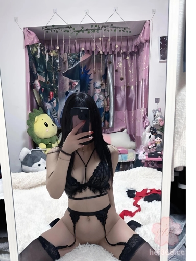 超嫩妹子 情趣装自拍撩人被富二代约操 反差大尺度视频流出 酒店浴室后入高潮不断 3