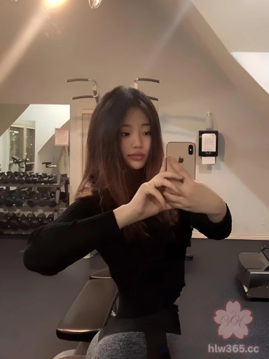 韩国OF女模自慰曝光！嘴里叼红内衣硅胶鸡巴猛插骚穴，狗绳拴颈淫水喷，暴力调教! 2