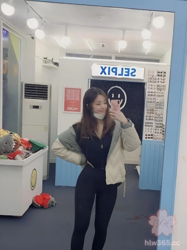 韩国OF女模自慰曝光！嘴里叼红内衣硅胶鸡巴猛插骚穴，狗绳拴颈淫水喷，暴力调教! 3