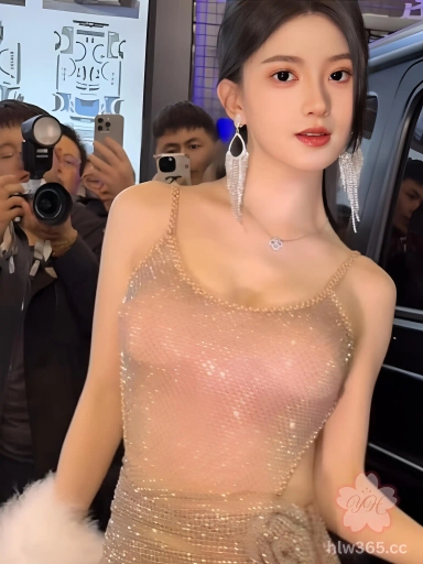 抖音260W粉丝网红车模第一人 BB酱 出席活动被眼镜小哥肘击奶子火遍全网 小哥这手法真稳准狠！ 1