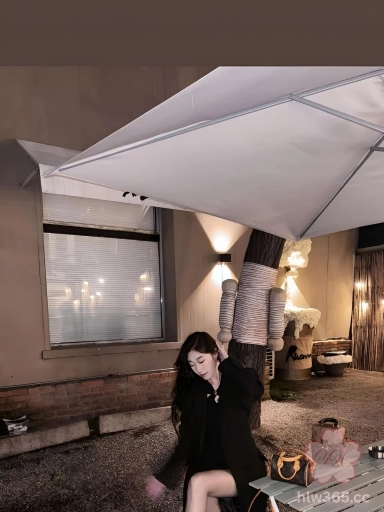 抖音网红刘紫怡与男友三亚酒店闭关三天，她被男友狂干骚穴喷水呻吟尖叫，私密淫乱至极! 3