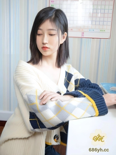 摄影师爆料学生妹私密写真！挺拔大奶为艺术献身 白花花大屁股 粉嫩的白虎小穴 真是怎么看都喜欢！ 3
