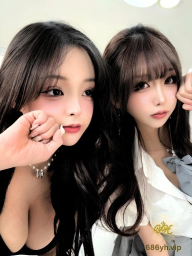 韩国极品福利姬 lovechuu 反差婊下海拍片 大奶软弹奶油涂身 舔逼口交爆操画面淫靡至极！ 3