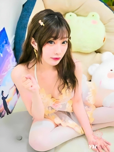 国产AV女模 沈娜娜 最新剧情演绎天女召唤之裸衣天女的情色选择题 颜值在性感面前真无法媲美！ 2