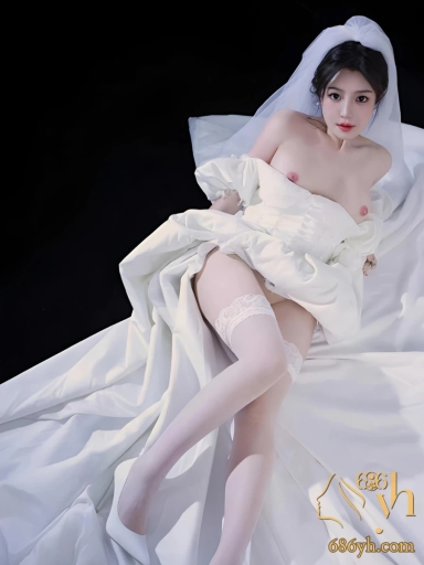 最美婚纱新娘粉嫩美乳蜜穴 桃暖酱 ，性感白丝衬托诱人酮体，赤裸待茎插入白虎嫩穴夜夜七次郎 1