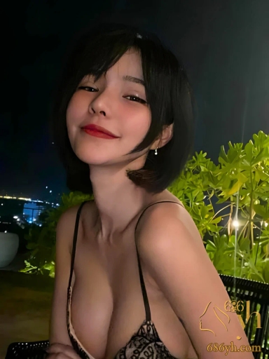 极品美艳尤物泰国小美女Kajieaw长相酷似李小璐 却更加妖媚动人！放荡的口交与激烈做爱私拍简直令人欲罢不能！ 1