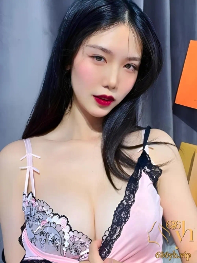 极品女神 抖娘利世 私拍福利流出 紧身衣自摸巨乳狂扣嫩穴 淫水湿透内裤 表情骚到爆炸！ 1