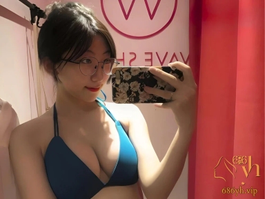 超反差眼镜网红 钟小曼 不雅视频被摄影师泄露 跳蛋自慰玩弄美乳 抠穴揉蒂娇喘声极具诱惑！ 2