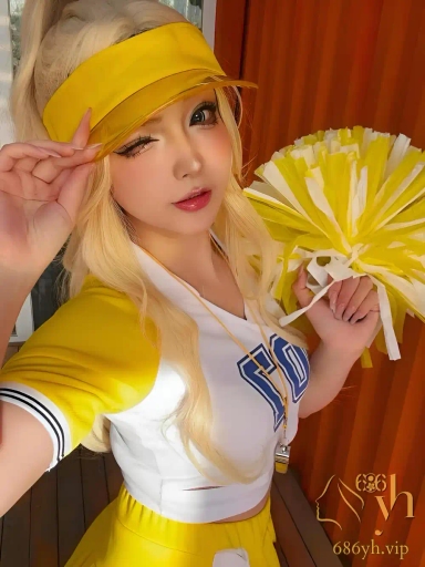巅峰女神 足球小宝贝 球衣紧裹火辣身材 赤裸上身晃动巨乳 大方展露粉嫩白虎穴 1
