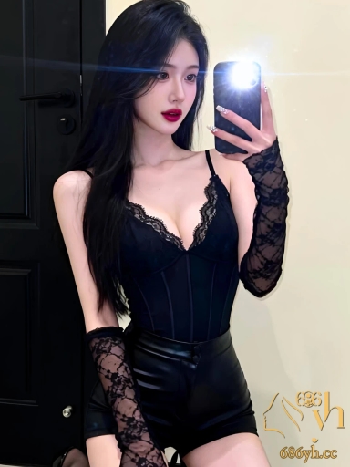快手巨乳熟女 孙娜 和榜一大哥一对一露脸裸聊抠逼掰穴道具自慰 十分的风骚带劲 2