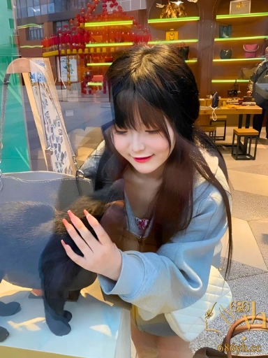超级卡哇伊美女 线下约炮金主视频 露脸口交深喉吞吐肉棒 女仆装镜前骑乘狂扭 啪啪声响彻房间！ 1