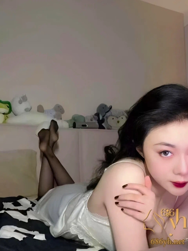上海唯品会行政部美女实习生 李欣 为提前转正化身骚母狗给上司潜规则无套猛干 3