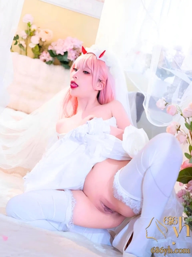 网黄极品福利姬 呆呆酱 花嫁特别篇 少女的色影日常 纯欲白丝美腿尽显火辣 各种性感姿势骚到爆！ 3