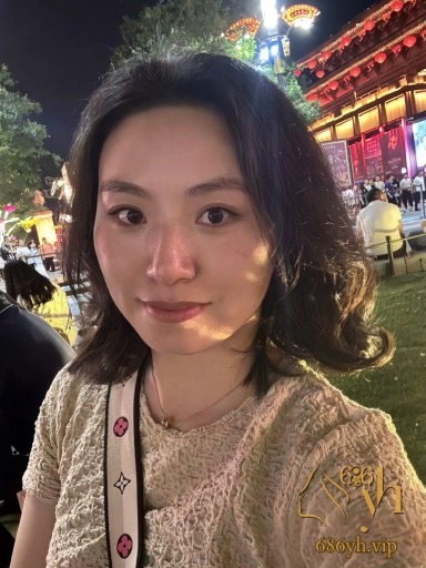 大连中山区人民医院护士黄晓盼 已婚母狗背夫乱搞 拿出结婚证说更刺激 露脸口交主动骑乘求内射 太骚了！ 3