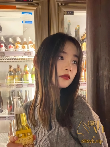 高挑黑丝美女 李芸琪 性爱私藏被前男友甩出 玩掀裙后入干的肉浪翻滚 被扛腿打桩骚劲儿全开！ 3