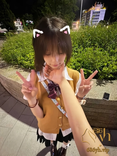 抖音网红 猫小玉 和粉丝约炮操逼合集 白虎嫩穴被暴力抽插 超嫩萝莉沦为胯下母狗！ 2