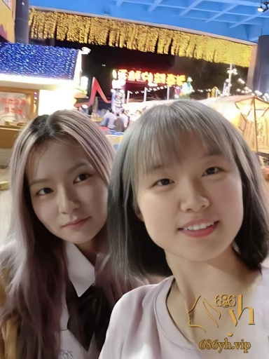 华东理工大学 夏溪遥 租房被偷拍 清纯大学生全裸洗头 乳头清晰可见 连室友也被一起偷拍！ 3