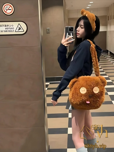 辽宁工业大学艺术生 林子雯 高颜值长腿美女 抵不住男友大屌诱惑 扭动骚驱狂榨精 3