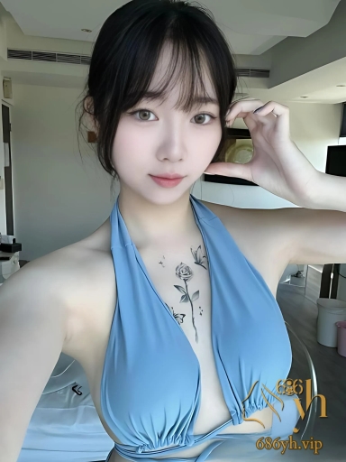 高颜值博主 小藩 早期私密视频流出 雪白臀部主动迎合 嫩穴被撞得啪啪作响！ 2