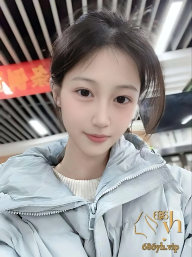 重庆工商大学 吴佳琪 自慰私拍 粉嫩酮体美乳诱人 自慰发骚宛如母狗 1
