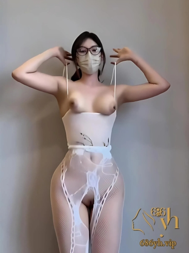白虎美鲍舞姬 迷鹿 情趣裸舞合集 多制服穿搭风骚扭动 美乳粉穴露出诱人至极 3