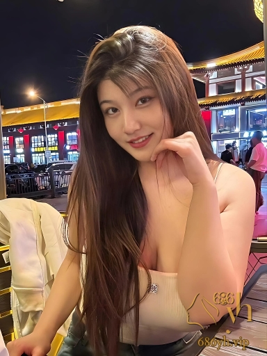 爆奶网红 张泡泡 婚前玩露出直播被扒 摇臀晃奶模拟做爱 惨遭塌房退网 3