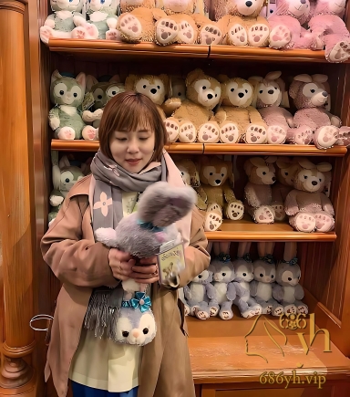 网友独家曝光 约炮大神酒店约操巨乳幼师 性爱全过程被偷拍分享！ 1