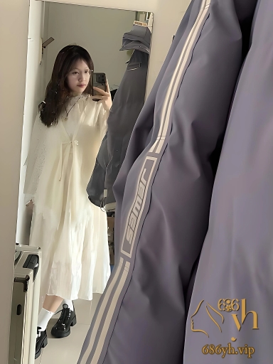 山东女老师私拍被曝 深喉舔屌口技高超 性感酮体被肆意玩弄 销魂淫叫蚀骨入心！ 3