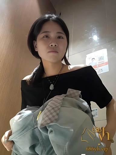 厕所偷拍自慰精选 美女花活全开 揉逼闻骚味塞跳蛋虐菊 真令人眼界大开！ 1