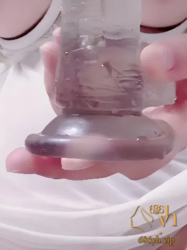 极品骚货 小荔泥 双穴开发 多根假肉棒塞满淫穴 深插自慰 高潮痉挛水流不止 2