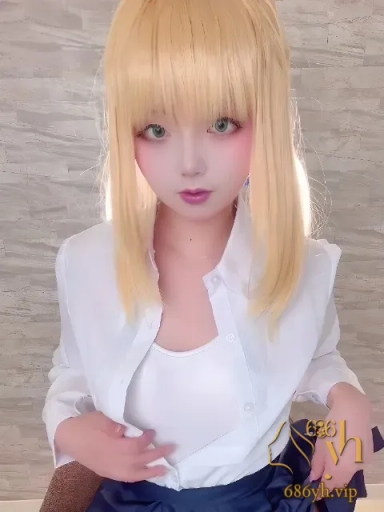 二次元女神 ChuChu 福利自拍 化身Saber性杯换装战争 性感美乳晃动发骚 2