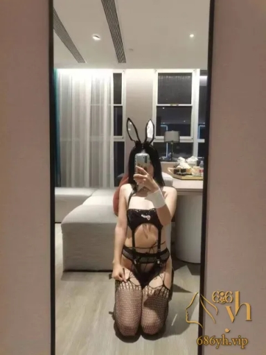 内蒙古准格尔旗 张睿月 性爱视频流出 身穿兔耳渔网袜 手指按穴自摸太敢拍 3