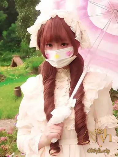 洛丽塔少女 水绪奈奈 田间发情诱惑主人 足交深喉被无套内射 舔净残精反差拉满 1