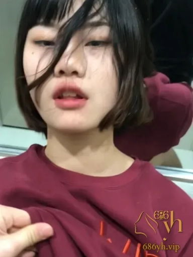 反差短发学生妹 酒店约啪私拍 对镜后入娇喘甜腻 被操到求饶浑身瘫软！ 1