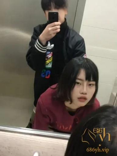 反差短发学生妹 酒店约啪私拍 对镜后入娇喘甜腻 被操到求饶浑身瘫软！ 2