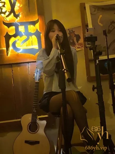 高人气博主 古河君 再次约啪多位精神小妹 冷白皮纹身双马尾等多元素齐聚一堂！ 1