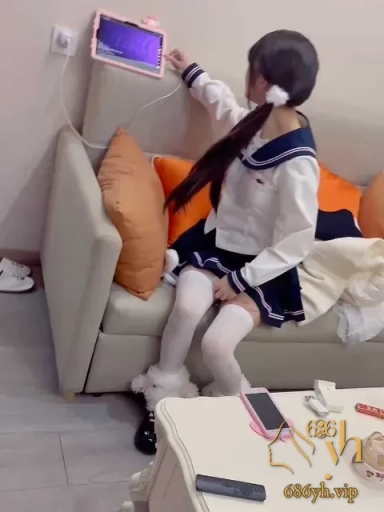 萝莉学院新作 两连发狠操JK白虎妹 舔奶吸屌花式猛干 脸穴同框极致反差 2