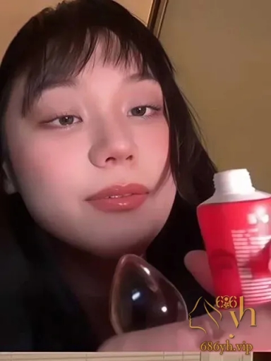 推特高颜博主 玉米yum707  自慰新作 禁欲半月后 用内窥镜探入阴道 拍摄潮喷瞬间 3