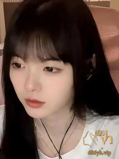 PUBG女主播杨幼幼连环塌房 比赛开挂引争议 又曝隐婚收割金主 陪睡视频流出 尺度炸裂 2