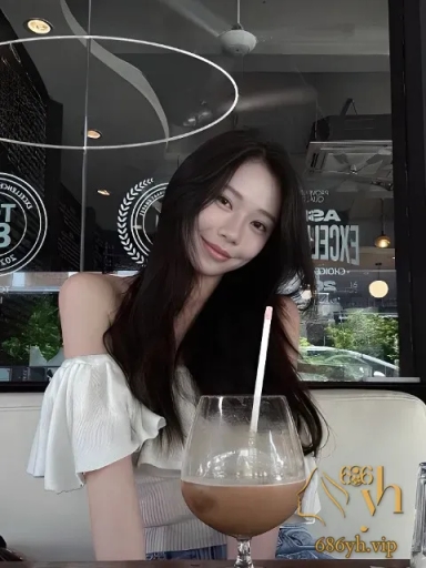 高颜值网美 刘欣儿 性爱自拍 身穿制服露脸口交肉棒 骑乘后入猛操白虎淫穴 2