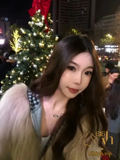 上海精品外围 李玟 被金主爆操 淫荡母狗深喉吃鸡 扯破黑丝求爸爸颜射浓精 2