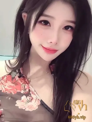 山东大学巨乳学妹 宋软软 情侣私拍合集 扮情趣母狗含屌足交 骑乘后入肥臀诱人 1