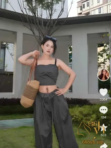 抖音网红 心动是什么 定制自慰福利 粗长青瓜猛插淫穴 通天虎阴毛堪比大老爷们！ 1