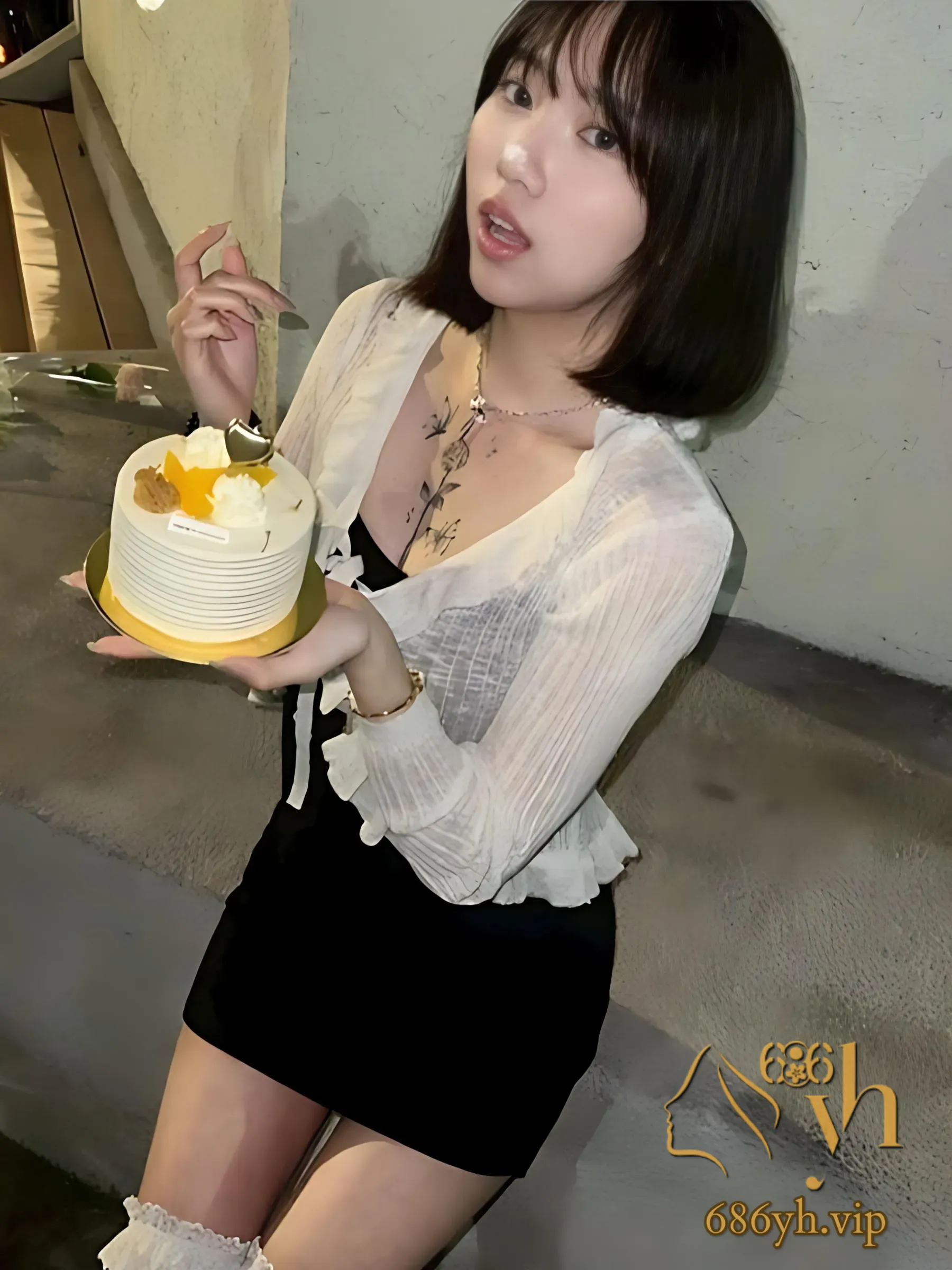 PHOTOS/New Folder With Items 11/90.png